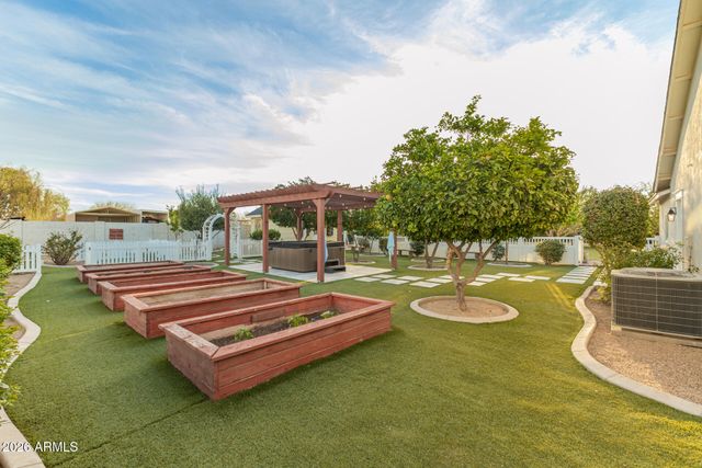 2035 E HAVEN Circle S, Gilbert, AZ 85298