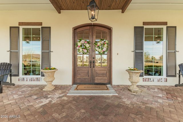 2035 E HAVEN Circle S, Gilbert, AZ 85298