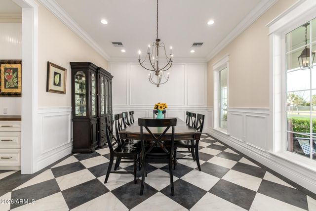 2035 E HAVEN Circle S, Gilbert, AZ 85298