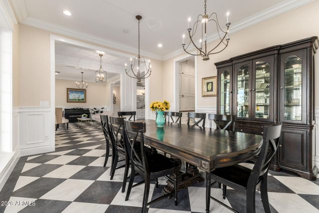 2035 E HAVEN Circle S, Gilbert, AZ 85298