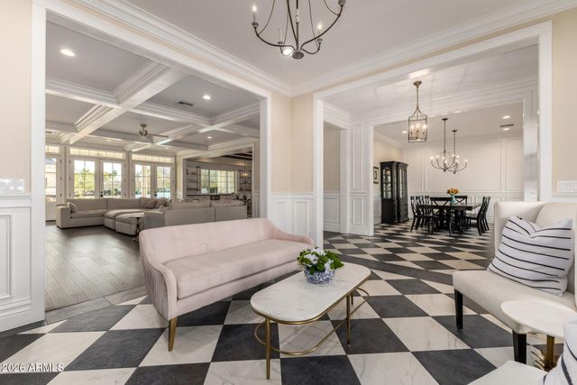 2035 E HAVEN Circle S, Gilbert, AZ 85298