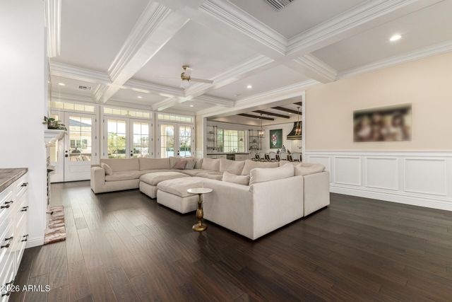 2035 E HAVEN Circle S, Gilbert, AZ 85298