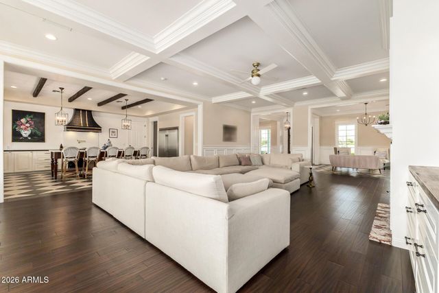 2035 E HAVEN Circle S, Gilbert, AZ 85298