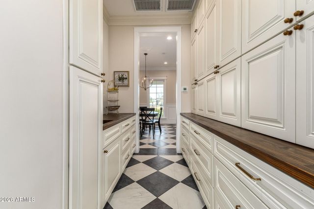 2035 E HAVEN Circle S, Gilbert, AZ 85298