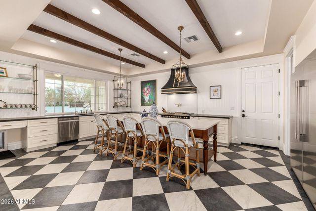 2035 E HAVEN Circle S, Gilbert, AZ 85298