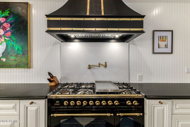 2035 E HAVEN Circle S, Gilbert, AZ 85298