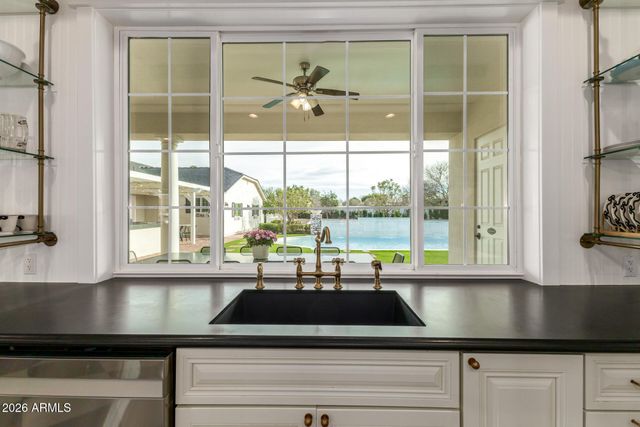 2035 E HAVEN Circle S, Gilbert, AZ 85298