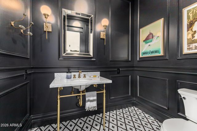 2035 E HAVEN Circle S, Gilbert, AZ 85298