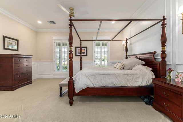 2035 E HAVEN Circle S, Gilbert, AZ 85298