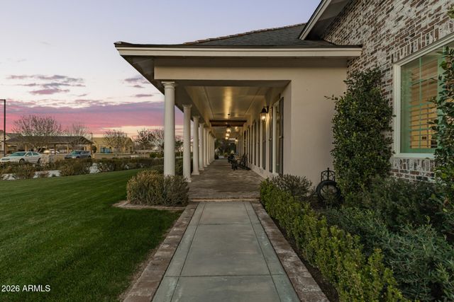 2035 E HAVEN Circle S, Gilbert, AZ 85298