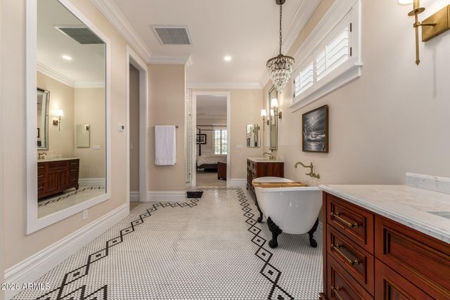 2035 E HAVEN Circle S, Gilbert, AZ 85298