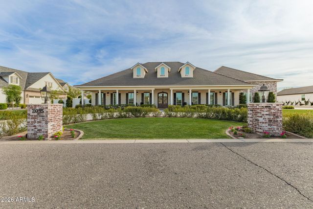 2035 E HAVEN Circle S, Gilbert, AZ 85298