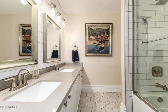 2035 E HAVEN Circle S, Gilbert, AZ 85298