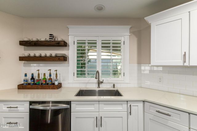 2035 E HAVEN Circle S, Gilbert, AZ 85298