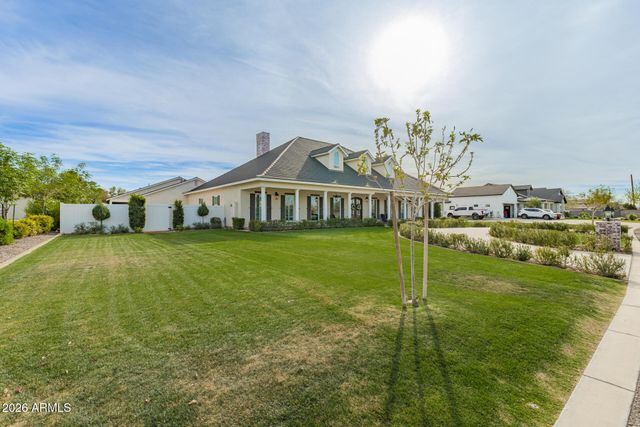 2035 E HAVEN Circle S, Gilbert, AZ 85298