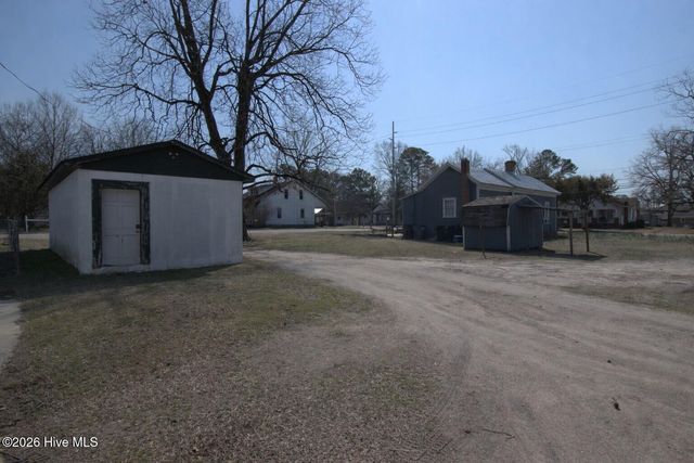 902 Nashville Road, Rocky Mount, NC 27803