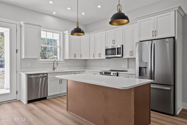 543 PALMETTO BLUFF RD Road, Palatka, FL 32177