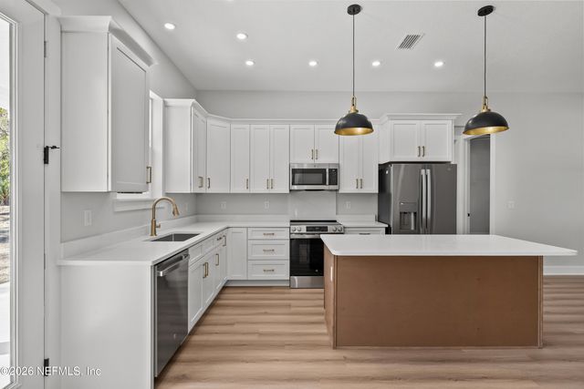 543 PALMETTO BLUFF RD Road, Palatka, FL 32177