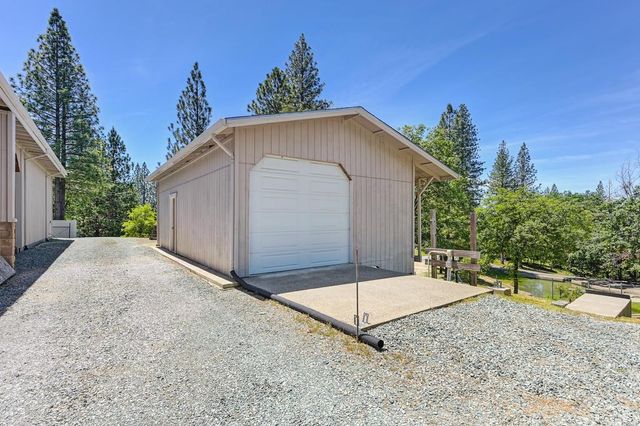 7780 Bear Ln, Somerset, CA 95684