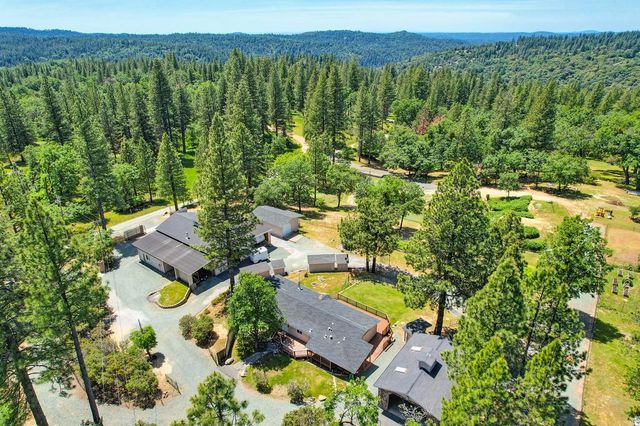 7780 Bear Ln, Somerset, CA 95684