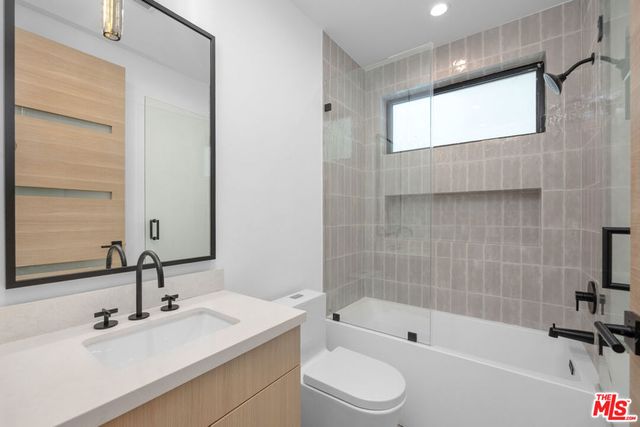 5317 Ben Avenue, Valley Village, CA 91607