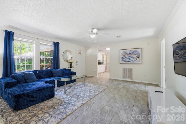 144 Hanover Street, Asheville, NC 28806