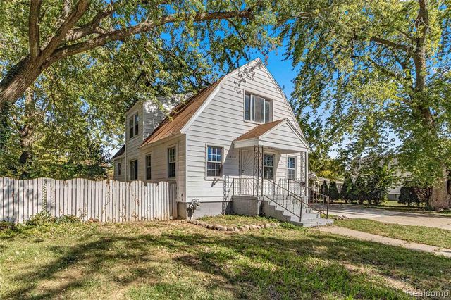 1558 College Avenue, Lincoln Park, MI 48146