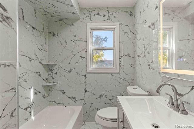 1558 College Avenue, Lincoln Park, MI 48146