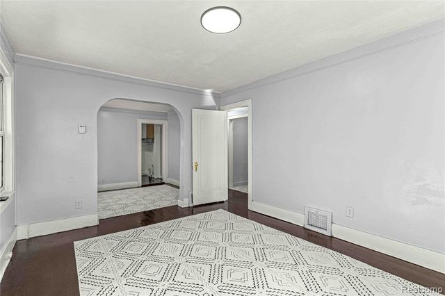 1558 College Avenue, Lincoln Park, MI 48146