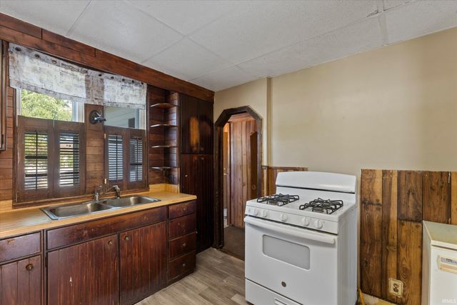 1639 Toledo Road, Elkhart, IN 46516