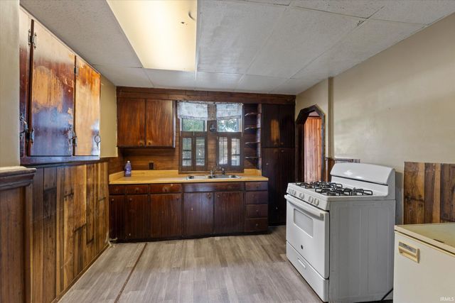 1639 Toledo Road, Elkhart, IN 46516