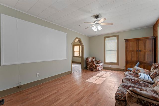 1639 Toledo Road, Elkhart, IN 46516