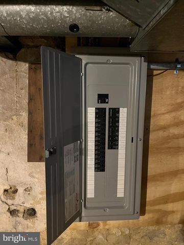 124 CHESTER AVE, Coatesville, PA 19320