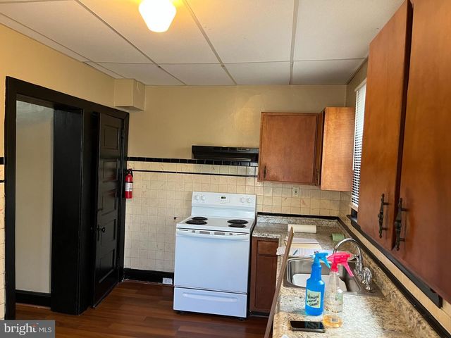 124 CHESTER AVE, Coatesville, PA 19320