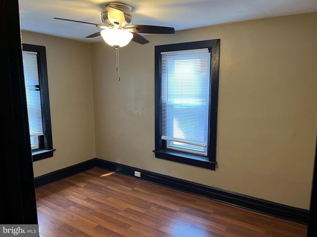 124 CHESTER AVE, Coatesville, PA 19320