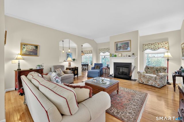 5 Beaudry Lane, Bloomfield, CT 06002
