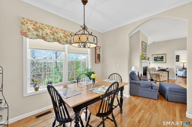 5 Beaudry Lane, Bloomfield, CT 06002