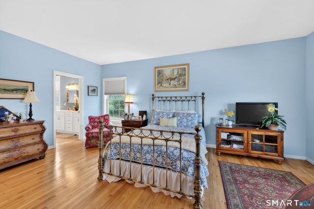 5 Beaudry Lane, Bloomfield, CT 06002