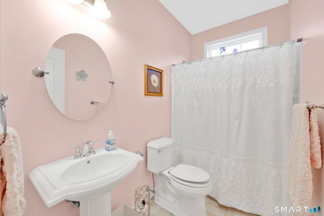5 Beaudry Lane, Bloomfield, CT 06002