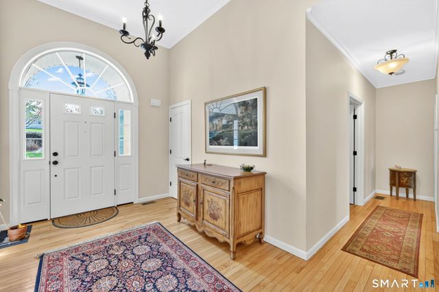 5 Beaudry Lane, Bloomfield, CT 06002