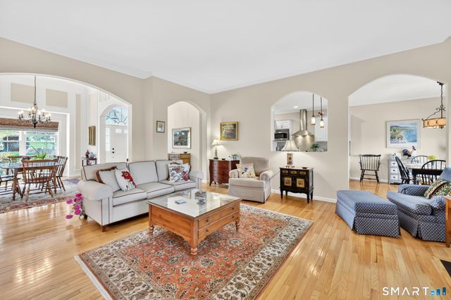 5 Beaudry Lane, Bloomfield, CT 06002