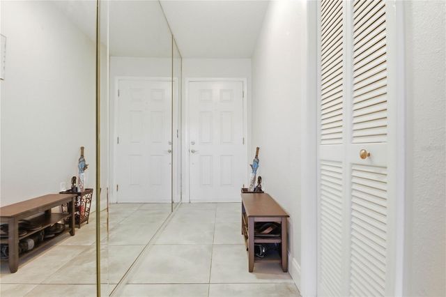 260 MICHAELS CIRCLE, Oldsmar, FL 34677