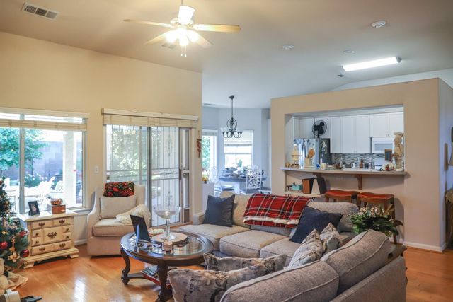1984 Rialto Court, Clovis, CA 93611