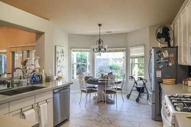 1984 Rialto Court, Clovis, CA 93611