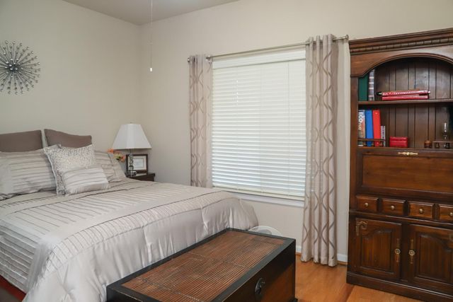 1984 Rialto Court, Clovis, CA 93611