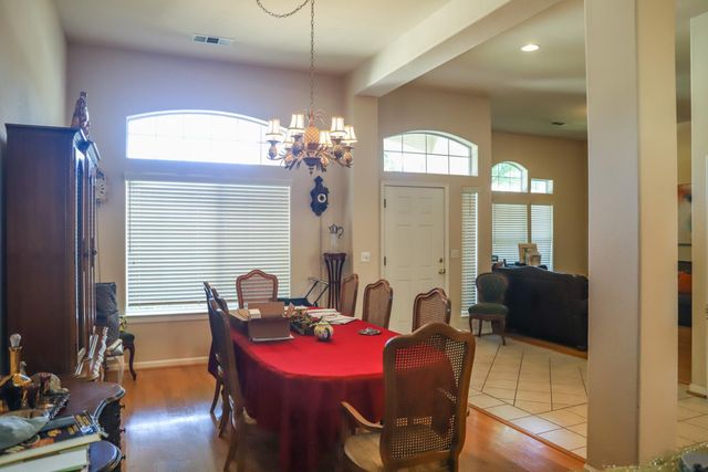 1984 Rialto Court, Clovis, CA 93611