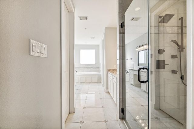 912 Yale Street D, Houston, TX 77008