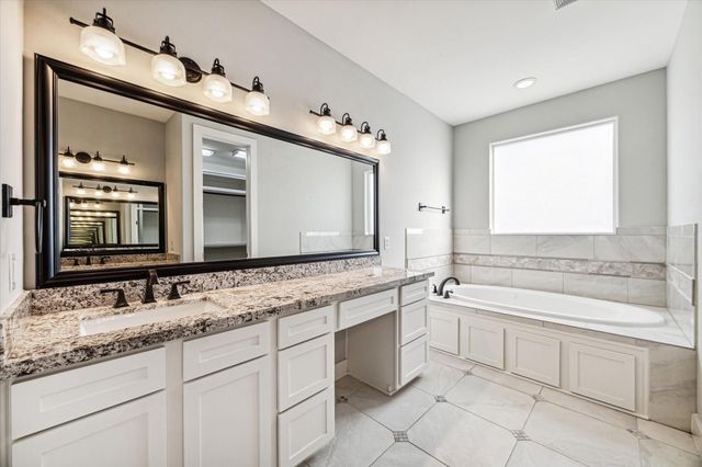 912 Yale Street D, Houston, TX 77008