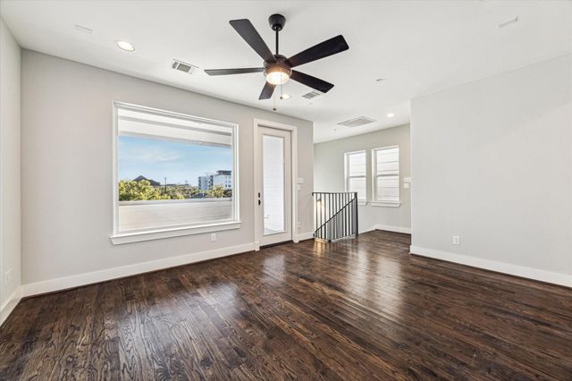 912 Yale Street D, Houston, TX 77008