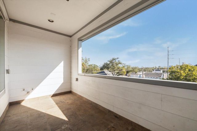 912 Yale Street D, Houston, TX 77008